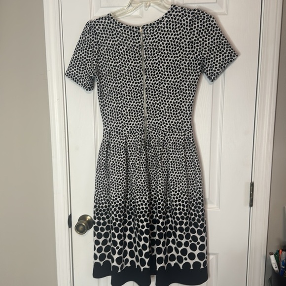 LuLaRoe Amelia Black White Polka Dot Dipped Ombre - Size M - Picture 3 of 3
